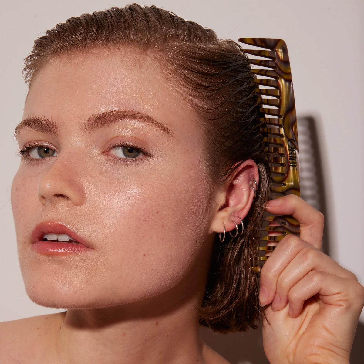 ORIBE Wide Tooth Comb